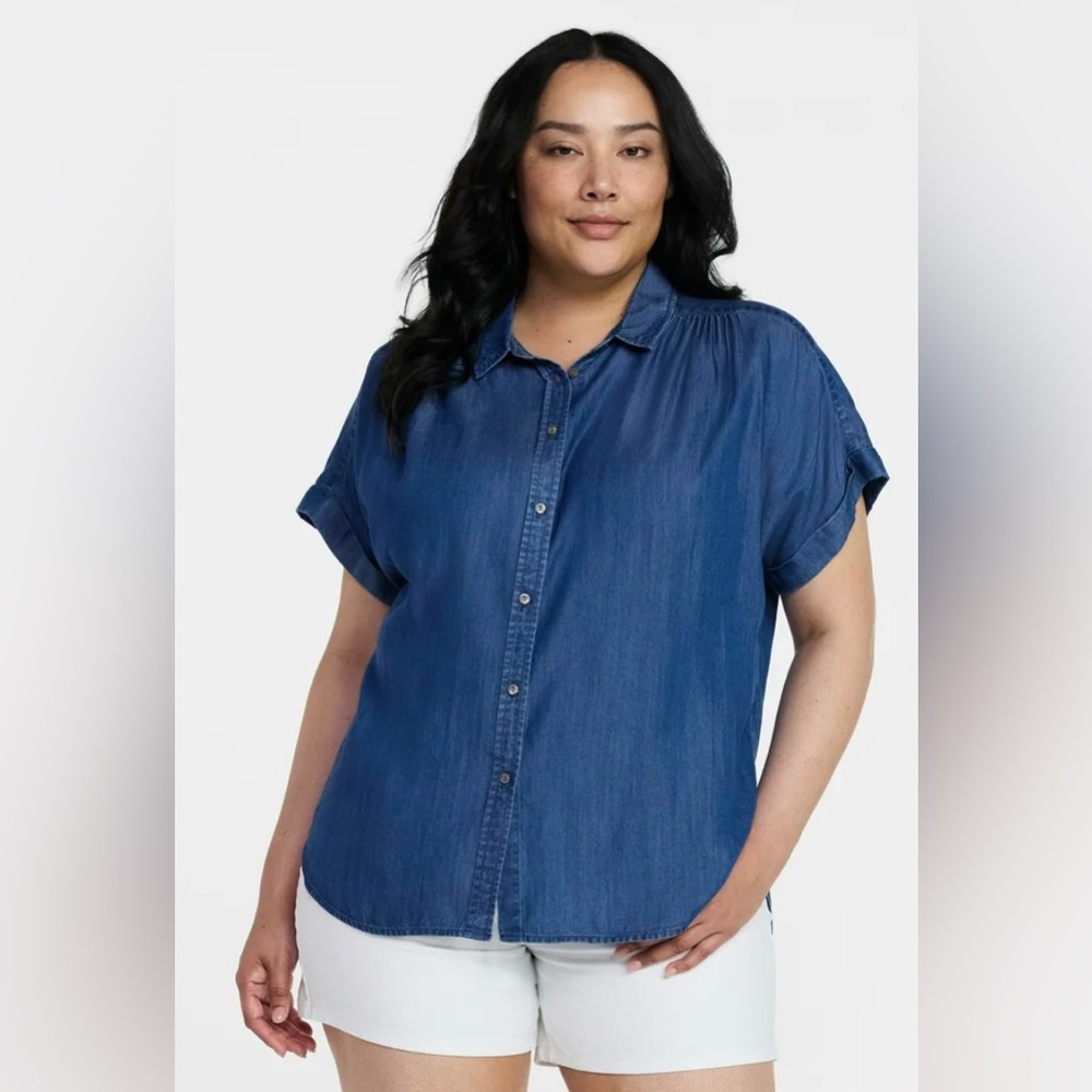 NWT Time and Tru Blue Denim Button-Down Shirt short sleeves